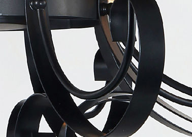 Black 8 Cahaya rumah dekoratif besi tempa Chandelier Dengan Amber Kaca Naungan