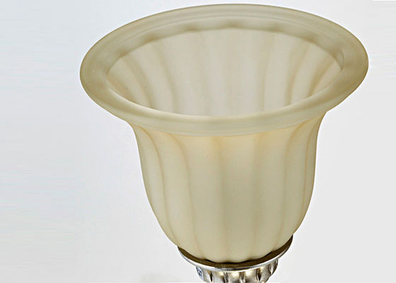 Silver / Gold Metal dan Kaca Vintage Besi Tempa Chandelier Dengan Shades, 6 Cahaya 600W E27