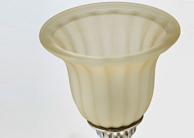 3 Light modern Besi Tempa Chandelier Lampu / Pendant Lampu dengan Shades untuk Villa