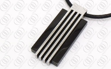 Hitam dan Silver Stainless Steel Pendants Dengan Desain Pola Garis