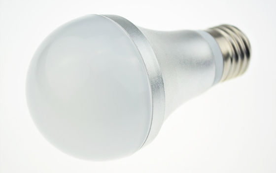 Waterproof IP65 SMD 5 W LED Globe Umbi Dimmable E26 LED Light Bulb 120 Volt
